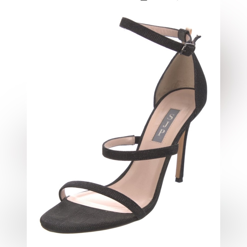 Sarah Jessica Parker pumps